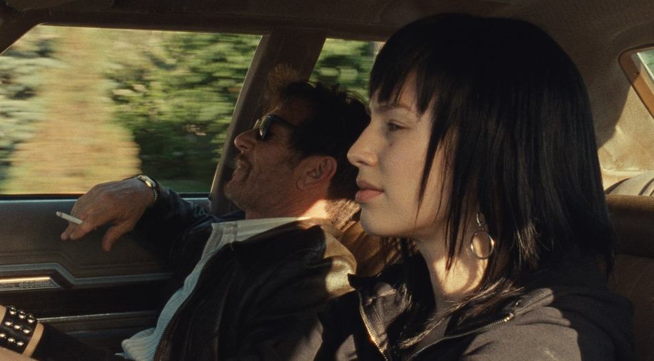 Flag Day Movie Review tmc.io 🍿 watch movies with friends